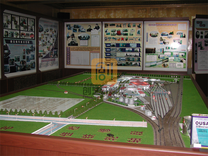 智慧交通沙盤模型實(shí)現(xiàn)超級仿真車動可控